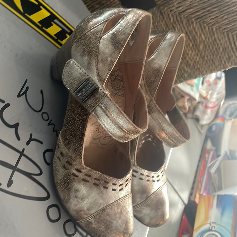 Taos shoes